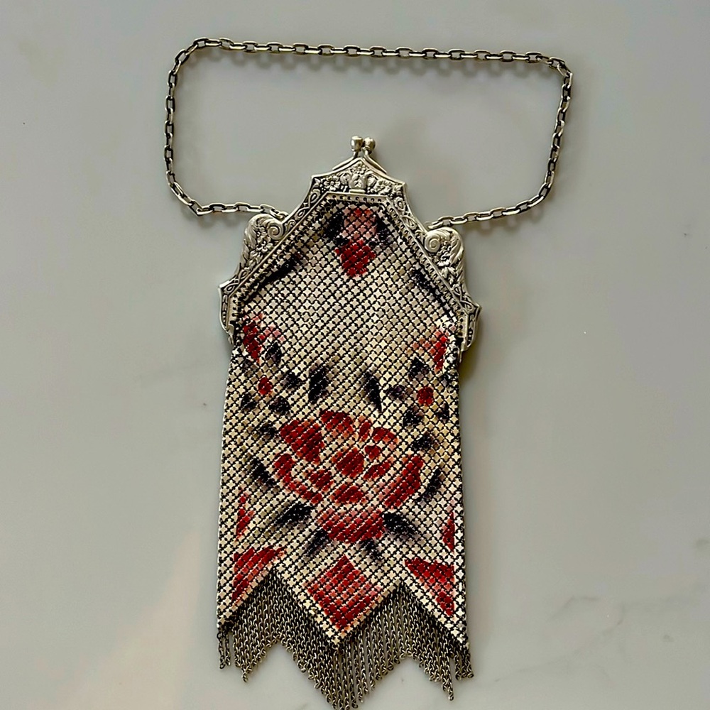 Vintage 1920s Mandalian mesh purse